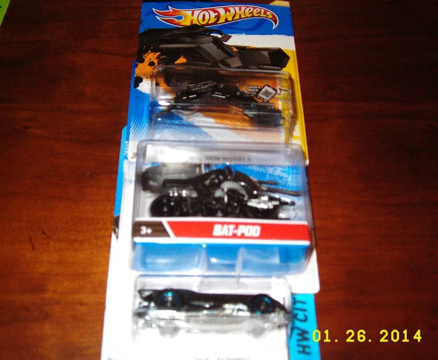 Hot Wheels The Bat – Dark Knight Series – Maßstab 1:50 – Druckguss-Metall – Detaillierte Nachbildung – Batman Fahrzeug