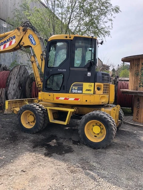 Escavatore Komatsu PW98MR6