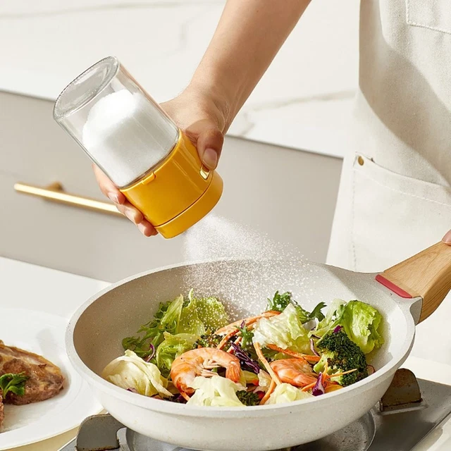 CAMPING SALT SHAKER Measuring Salt Jar Home Salt Dispenser for Kitchen