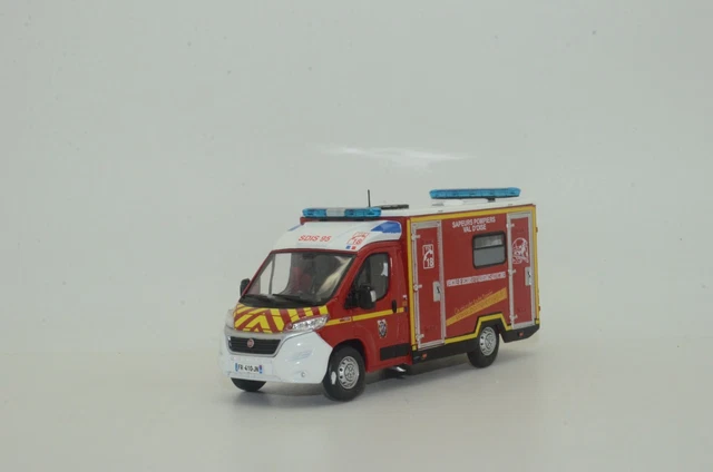 Véhicule de Pompiers Peugeot J5 Maxum VSAB - 1:43 Hachette Camion CPL40
