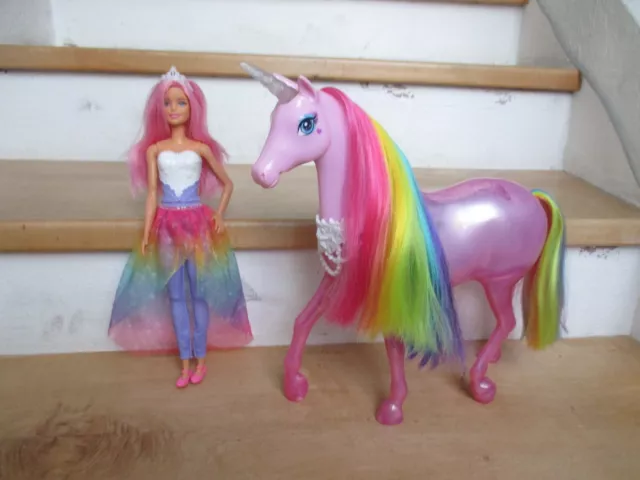 BARBIE - DREAMTOPIA Barbie et sa Licorne Lumieres Magiques - 32 cm - Poupée  M EUR 69,00 - PicClick FR