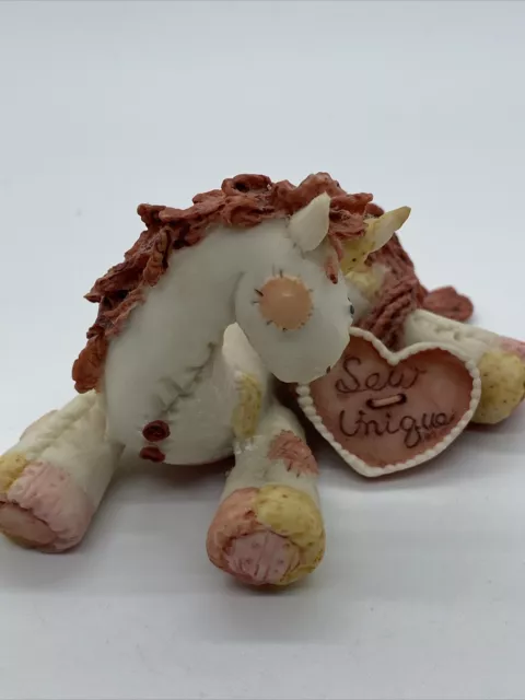 Estilo de felpa unicornio de cerámica con corazón único Seut