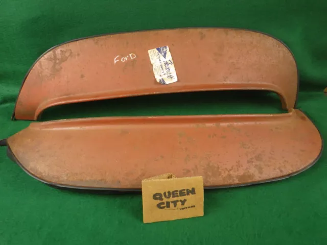 Fender Skirts 1960 1961 1962 Chevrolet Corvair sedan NOS w/seals Fender Skirts 1960 1961 1962 Chevrolet Corvair sedan NOS w/seals