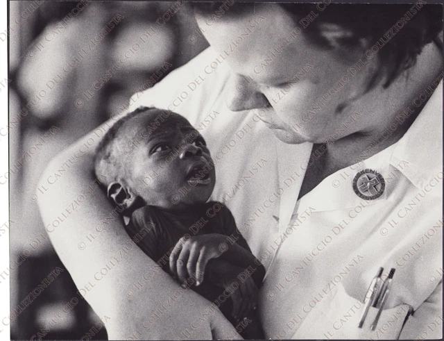 1971 Zambia MWANDI Dutch nurse Lisa Proost Charity Photo 2