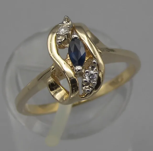 Goldring 585 Gelbgold mit blauem Smaragd und kleinen Diamanten Damen