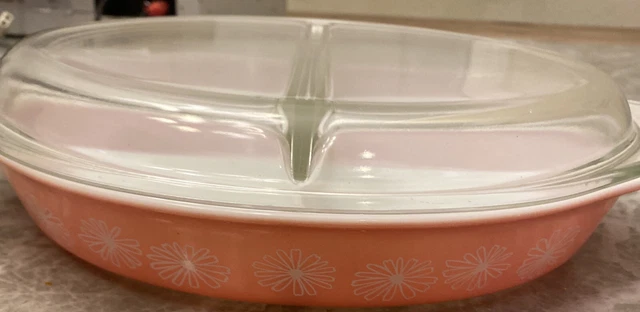 Cazuela vintage rosa margarita 1,5 cuartos divididos