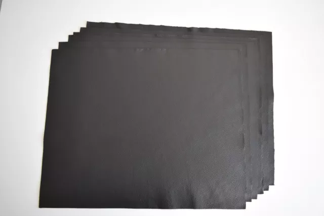 chute de cuir noir grainé format ( 50 sur 40 cm )   vachette