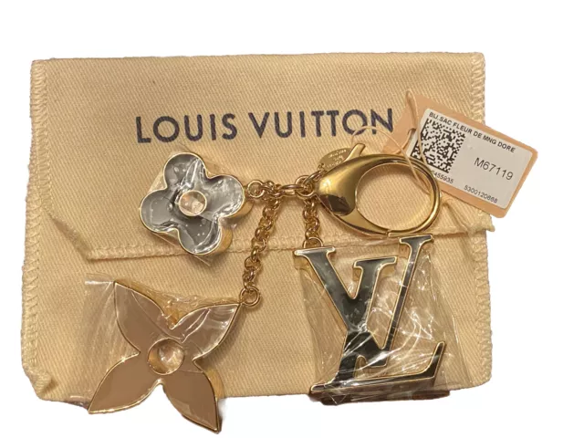 Authentic LOUIS VUITTON LV Facettes Key Holder Bag Charm M65216 Gold  #1060407