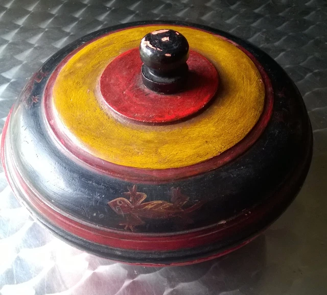 Art Populaire Inde Rajasthan Ancienne Boite Ronde En Bois Decor De  Salamandre