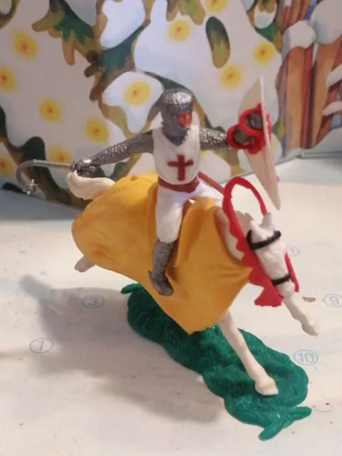 FIGURINE TIMPO MOYEN AGE CAVALIER chevalier anglais TBE piéton