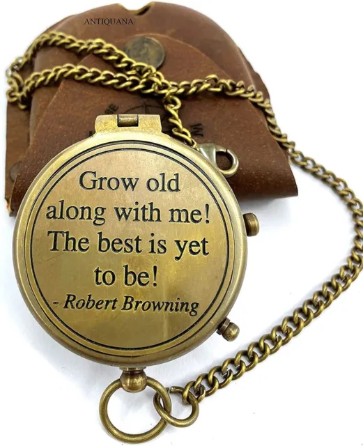 Brújula de latón grabada "Grow Old Along with Me" con funda de cuero