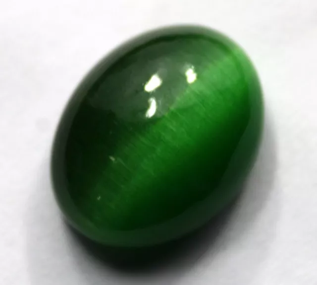 29 Cts Natural Light Green Cats Eye Cabochon Shape Excellent Gemstone