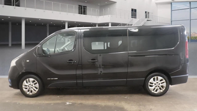 RENAULT TRAFIC LL29 Energy dCi 125 Sport Nav 9 Seat LWB Minibus DIESEL RENAULT TRAFIC LL29 Energy dCi 125 Sport Nav 9 Seat LWB Minibus DIESEL