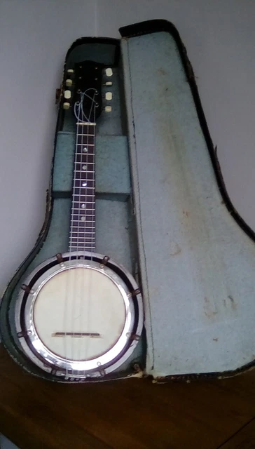 Vintage eight string ukelele/banjo