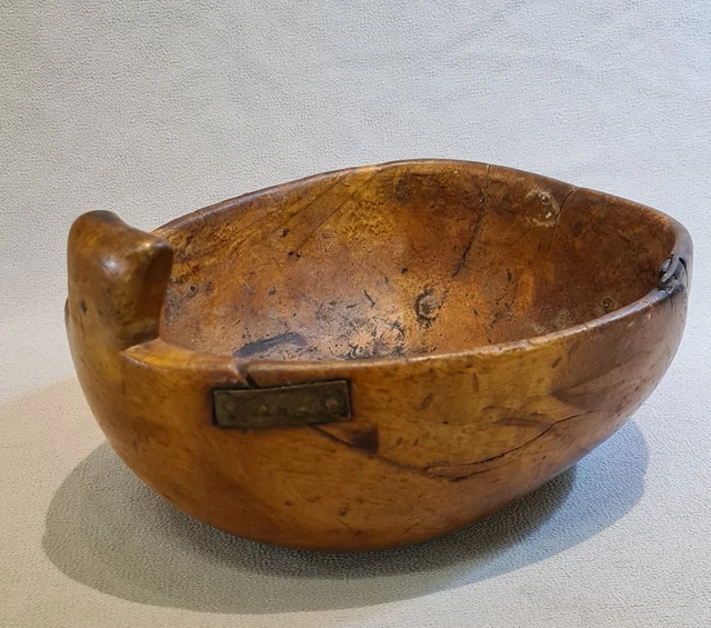 Old Native American Indian Solid Carved  Burl Wood Ceremonial Feast Bowl