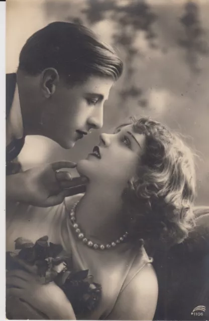 $CT/ Cartolina Coppia d'Innamorati - Viaggiata 1928
