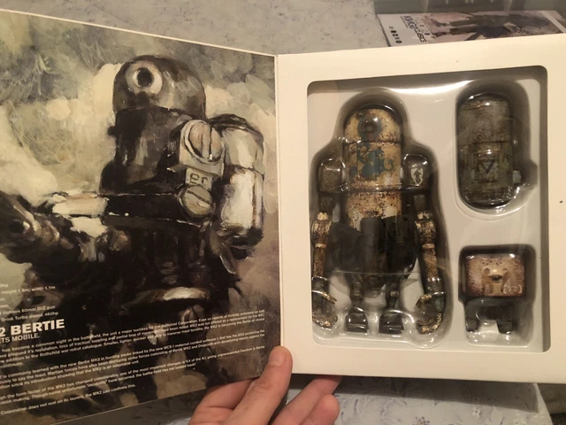 THREEA WWRp JDF Large Martin and Square threezero展Japan | pixiv