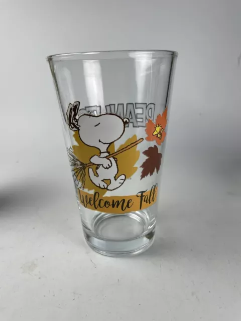 2019 Halloween “ Welcome Fall”  Autumn Peanuts Snoopy 16 oz. Pint Glass