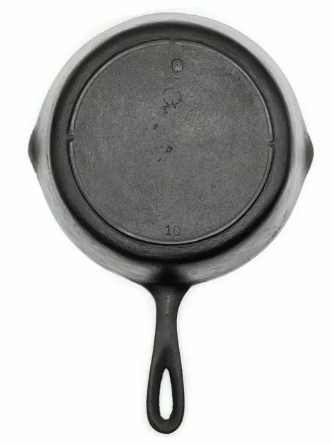 https://www.picclickimg.com/XygAAOSwpXdiPJl0/Unmarked-Lodge-5-Cast-Iron-Skillet-Marked-1D.webp