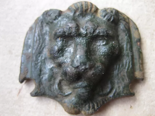 Applique Antique Romaine en bronze Tête de lion