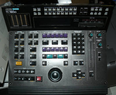 SYSTEME DE MONTAGE AUDIO DIGITAL  AKAI DD1500 m,a REMOTE DL1500 