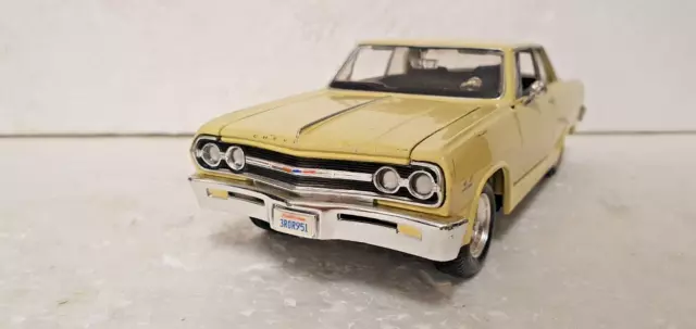 Maisto 1/24 1965 Chevrolet Malibu SS Classic American die cast