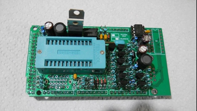 FLIPPER ZACCARIA PROGRAMMATORE EPROM 2708 e 2716 EUR 85,00 - PicClick IT