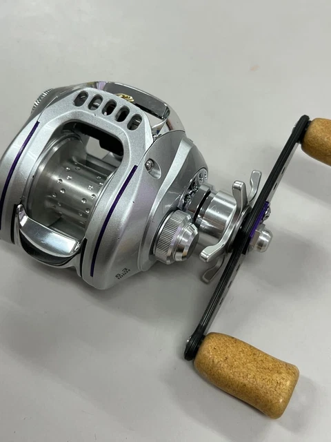 DAIWA TEAM DAIWA TD1Pi Auto Cast Baitcasting Fishing Reel