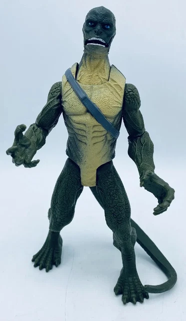 Hasbro 2012 Marvel Amazing Spider-Man Lizard Man Action Figure Squirts Water