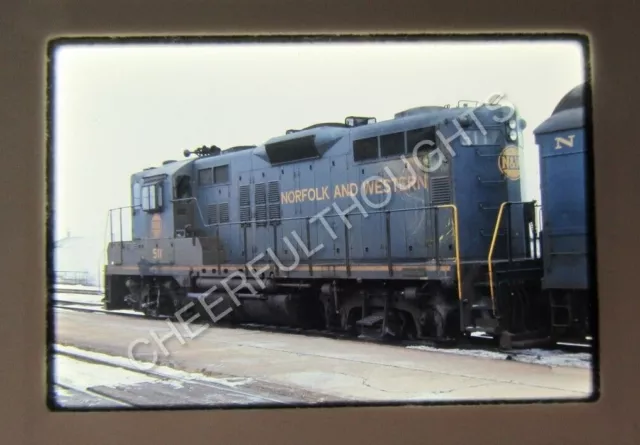 Original '69 Ektachrome Slide NW Norfolk Western 511 GP9   34G60