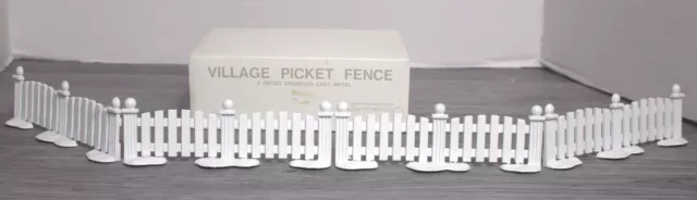 Dept 56 White Village Picket Fence 4 Pieces Enameled Cast Metal #5101-2 vtg