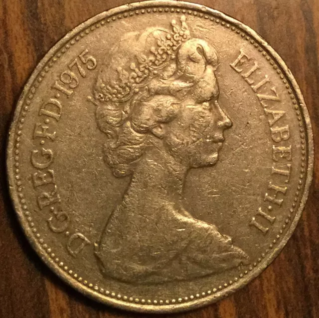 1975 Uk Gb Great Britain 10 New Pence Coin