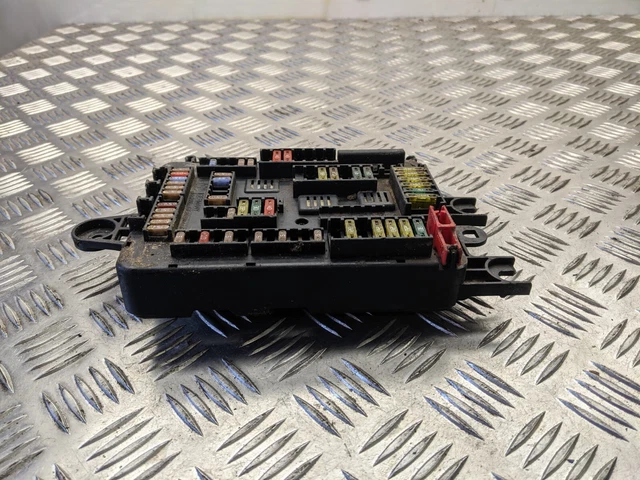 B522 BMW Fusible Boite Relais Unité 933788201 3