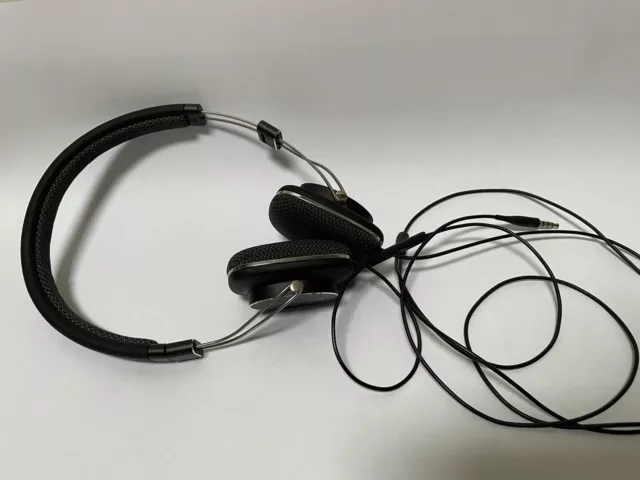 Bowers & Wilkins / B&W P3 Series 2 On-Ear Headphones in Black