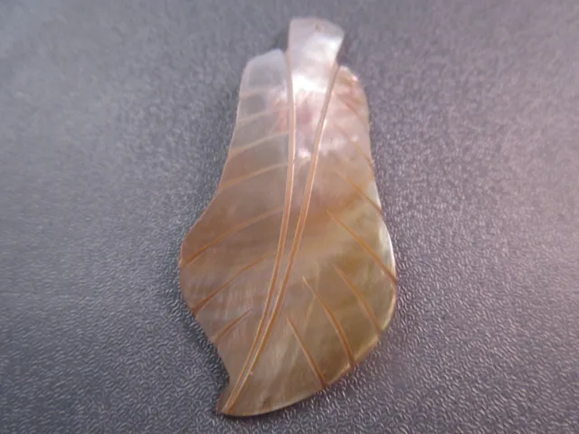Gold Lip Shell Mother Of Pearl Carved Leaf Pendant 1pc