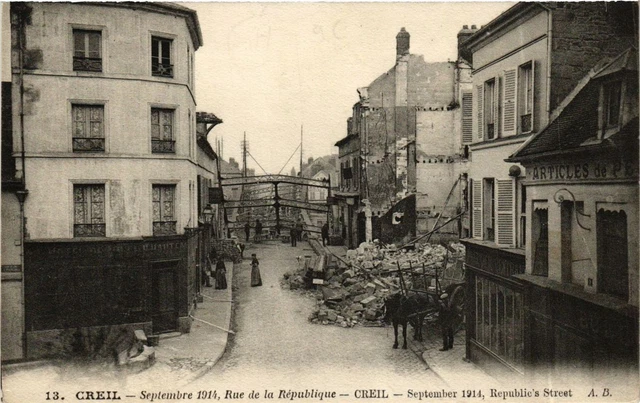 CPA CREIL Rue de la Republique (377665)