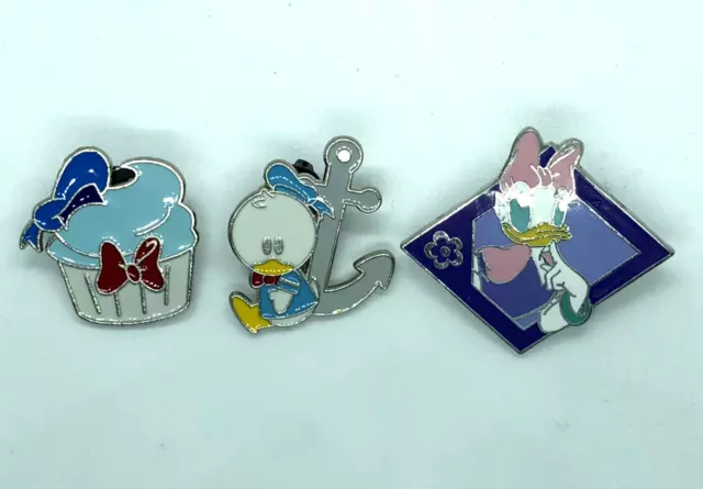 3 Pack Disney Pins WDW Daffy Duck Donald Duck Cute Sailor