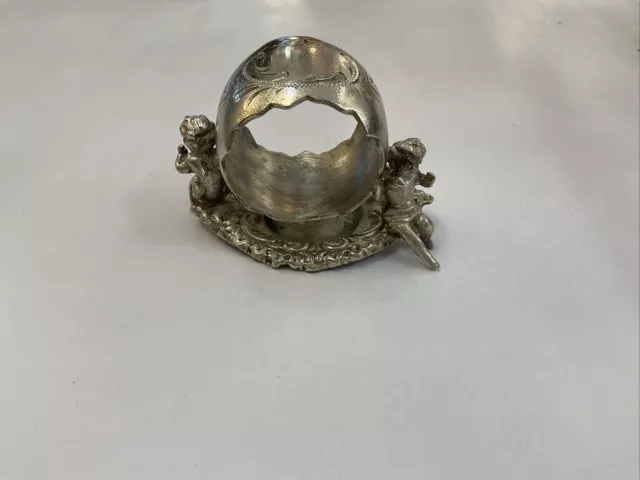 Vintage Double Cherub Us P Company Silver Plate  Napkin Ring Very Decorative