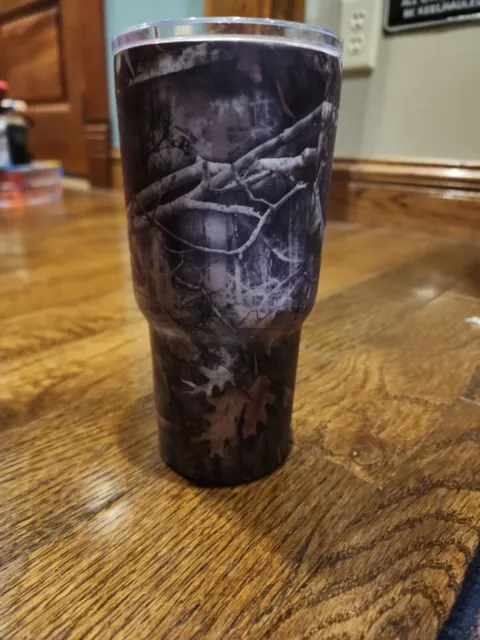 RTIC  24 oz Camo Insulated Tumbler with lid  - Stainless Steel