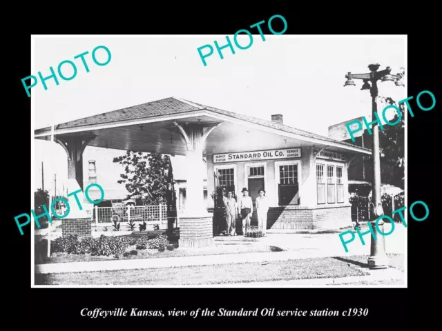 OLD 8x6 HISTORIC PHOTO OF COFFEYVILLE KANSAS STANDARD OIL GAS STATION c1930