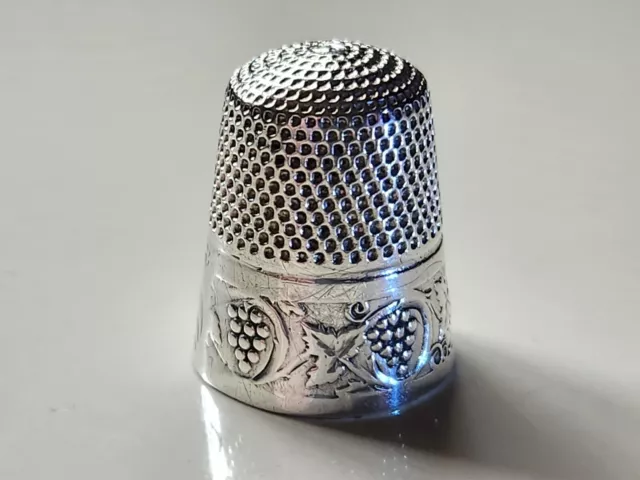 Antique Stern Bros Sterling Silver Thimble size 10 No holes c1900's EC