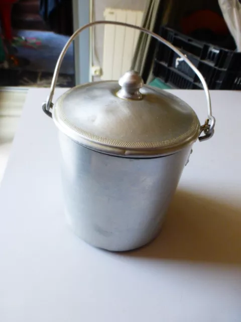 pot a lait ancien en aluminium ,vintage – Luckyfind