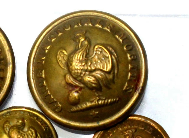 BOUTON / BUTTON UNIFORME ANCIEN MILITAIRE - GARDE NATIONALE MOBILE - D