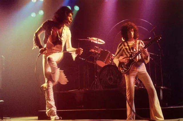 QUEEN 'Live' Photograph - Stunning Rock Band FREDDIE MERCURY Brian May preprint