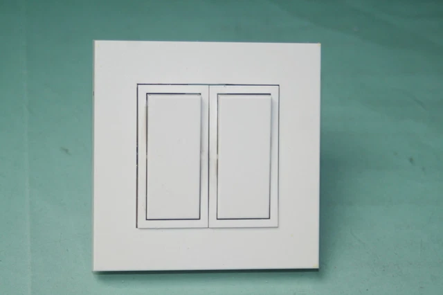9 Interrupteurs Simples Allumage – LEGRAND – Ivoire – Occasion (Bon état)
