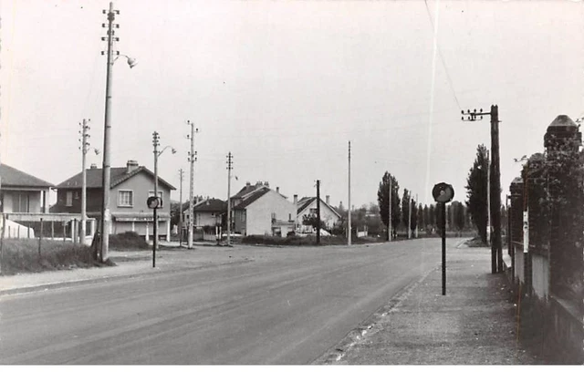 95 - GARGES LES GONESSE - SAN66440 - Rue Antonio Croisat - CPSM 14x9 cm