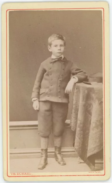 CDV 1877. Portrait d'un garçon par Schahl à Dijon.