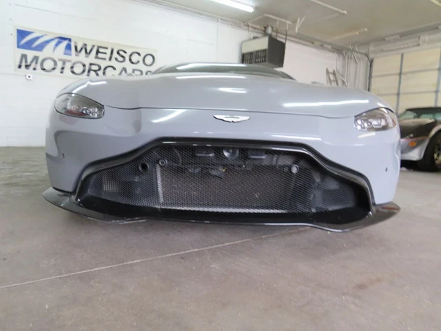 2020 Aston Martin Vantage Coupe Full custom wrap 24