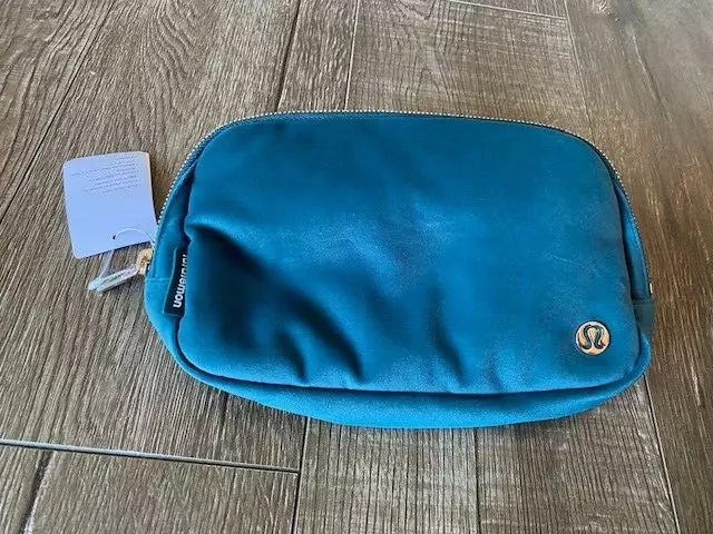 Lululemon Green Jasper Gold Limited edition belt bag NWT