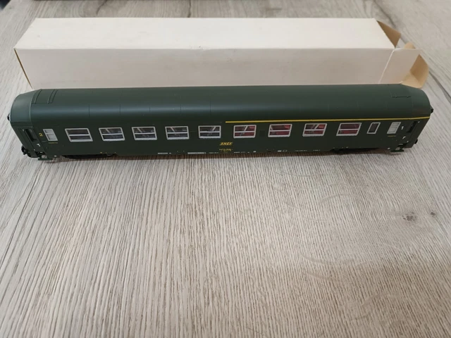 Voiture UIC Couchette Toit Haut Roco - Modélisme Ferroviaire HO - Occasion France